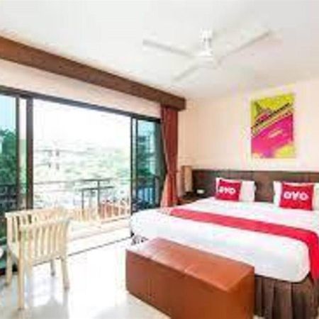 Hotel Oyo 343 Wanna Marine Patong Exterior foto