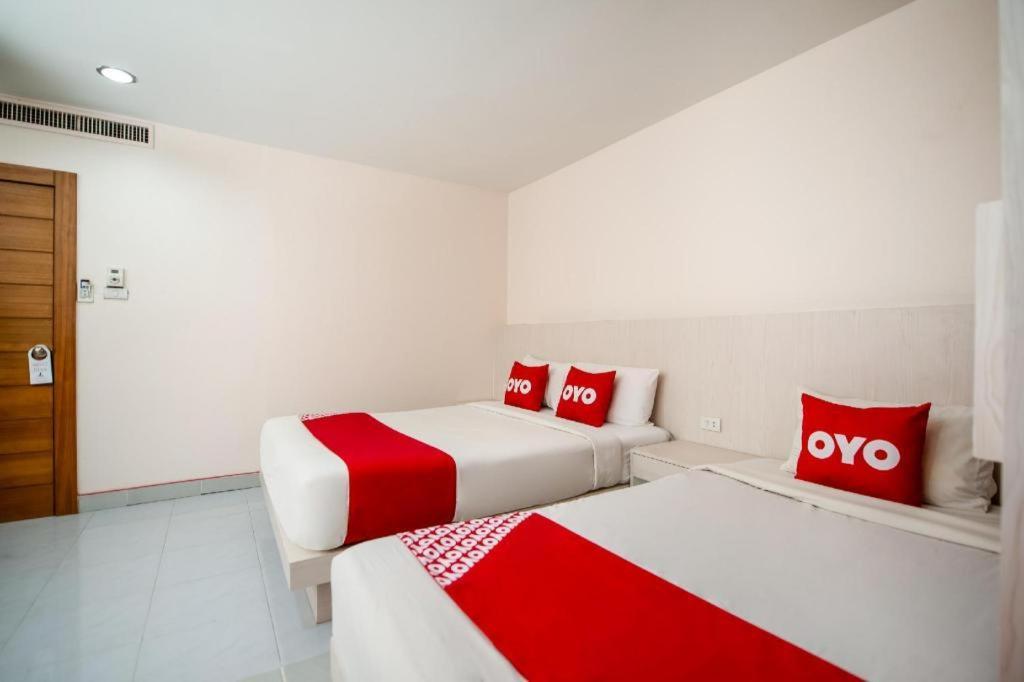 Hotel Oyo 343 Wanna Marine Patong Exterior foto