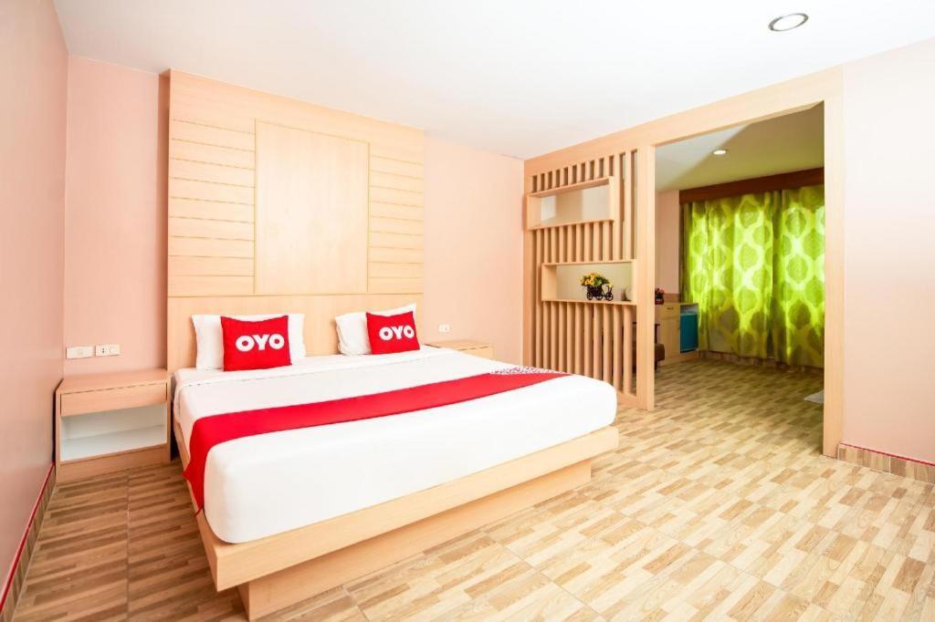 Hotel Oyo 343 Wanna Marine Patong Exterior foto