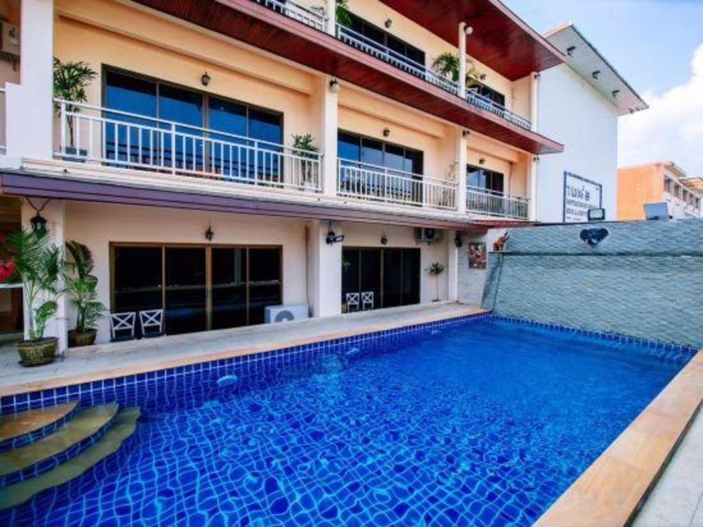 Hotel Oyo 343 Wanna Marine Patong Exterior foto